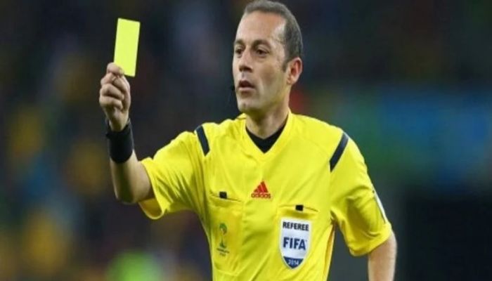 Thẻ vàng trong bóng đá có quan trọng không