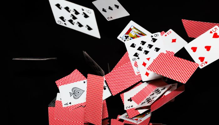 Thông tin chi tiết về cách chơi tiến lên và luật chơi