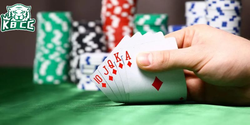 Thùng phá sảnh là gì? Khám phá thuật ngữ trong Poker Bạn nên áp dụng thêm chiến thuật khi sở hữu thùng phá sảnh để chắc thắng